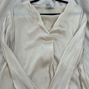 H&M dress top with button clasp sleeves. Super cute for office wear!